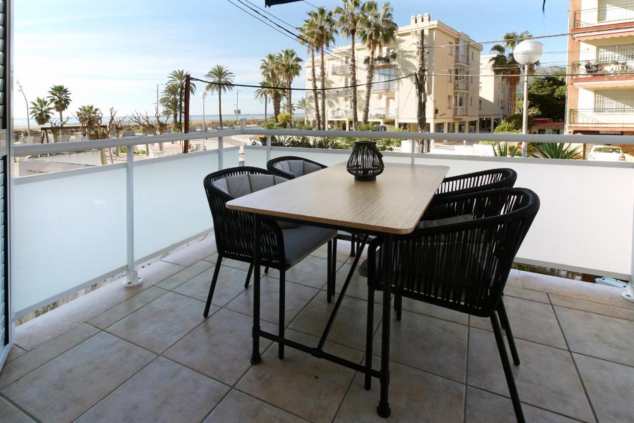 Beach Club House Leilighet Castelldefels Eksteriør bilde